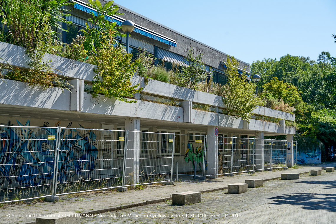 04.09.2019 - Einkaufs- und Wohnzentrum Quiddestraße in Neuperlach